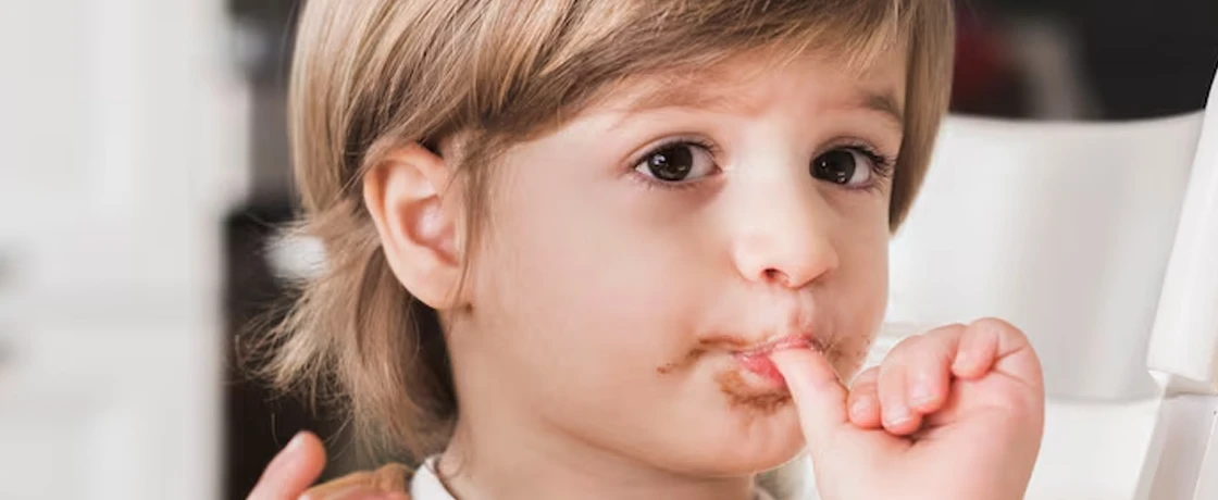 Çocuklarda parmak emme ve emzik alışkanlığının diş gelişimine etkileri
